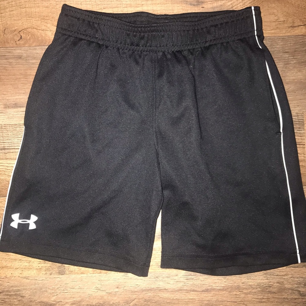 Boys Under Armour shorts
